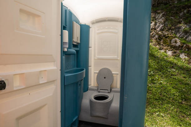 Best Portable restroom trailer rental  in New Windsor, MD